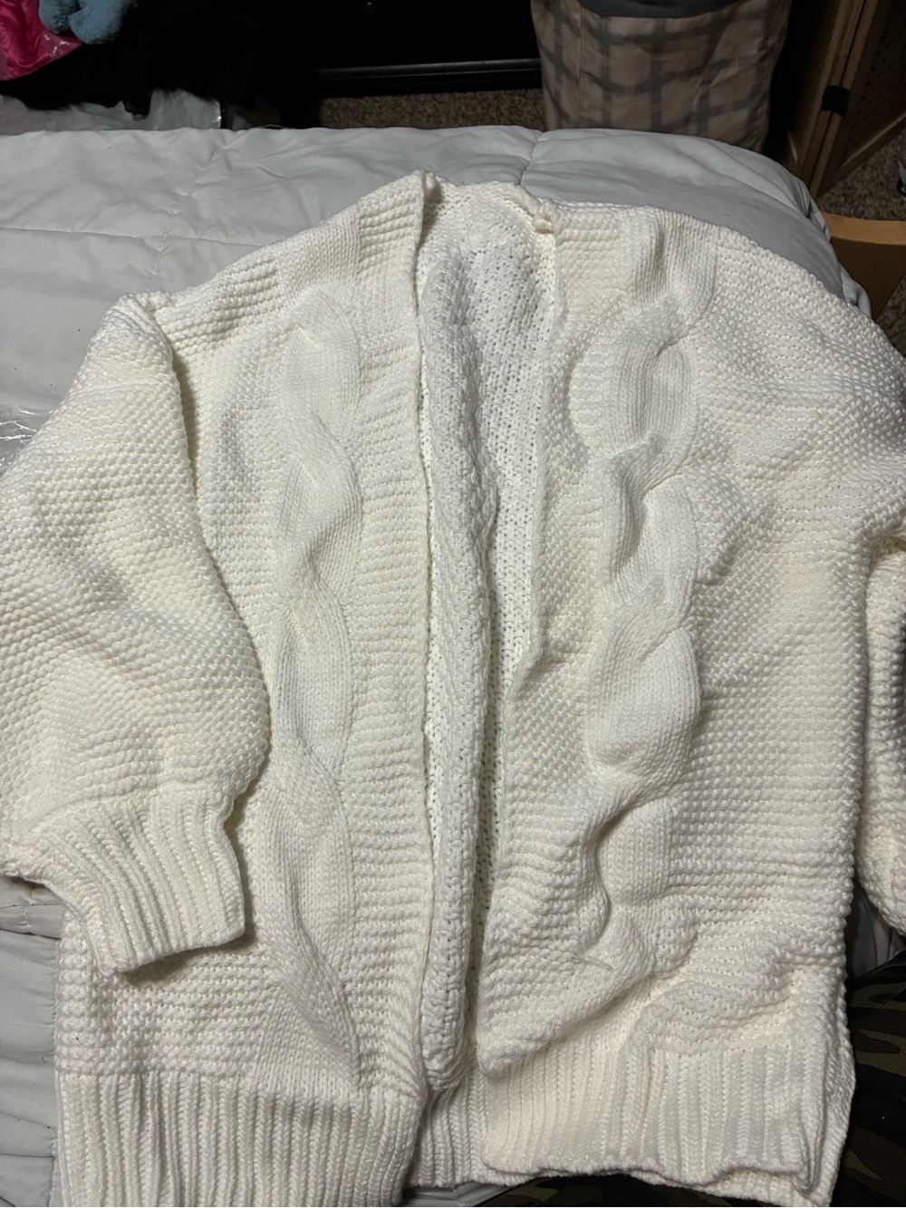 Cozy Women's Cable Knit Cardigan Sweater - White Size M